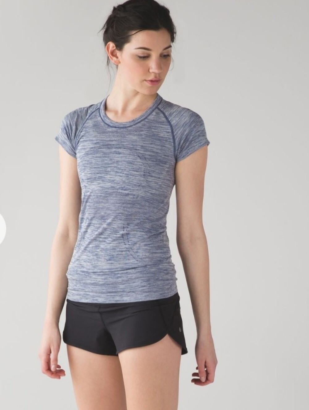 Lululemon Swiftly Tech Short Sleeve Crew Heathered Hero Blue, Size 6